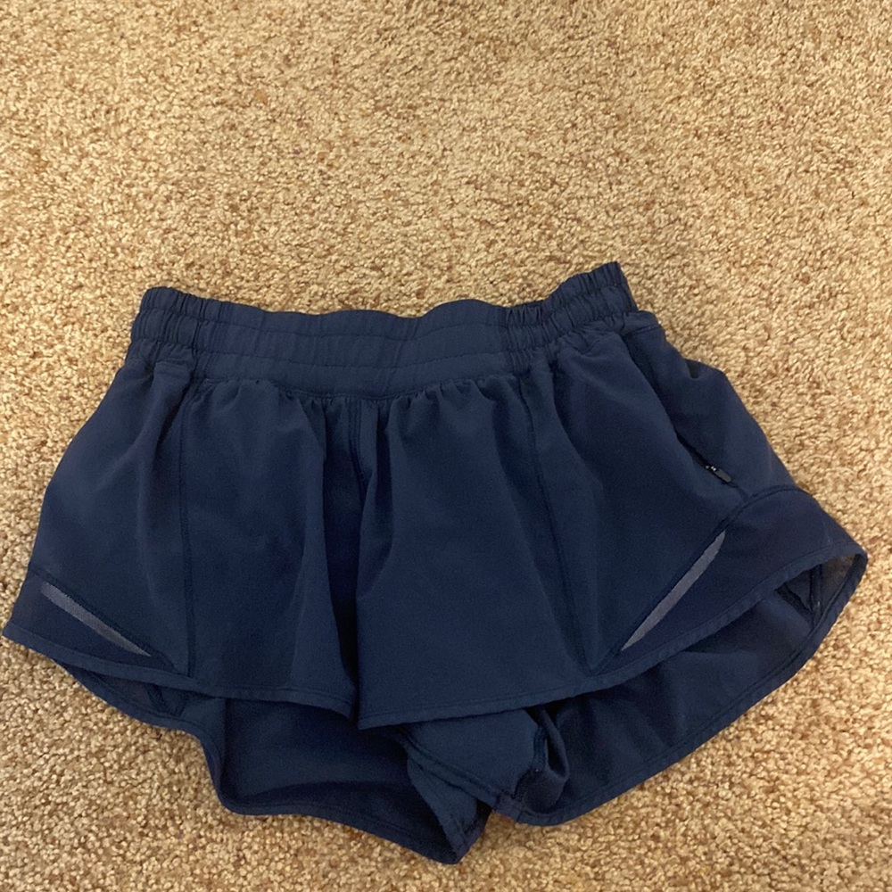 Lululemon hotty hot navy shorts